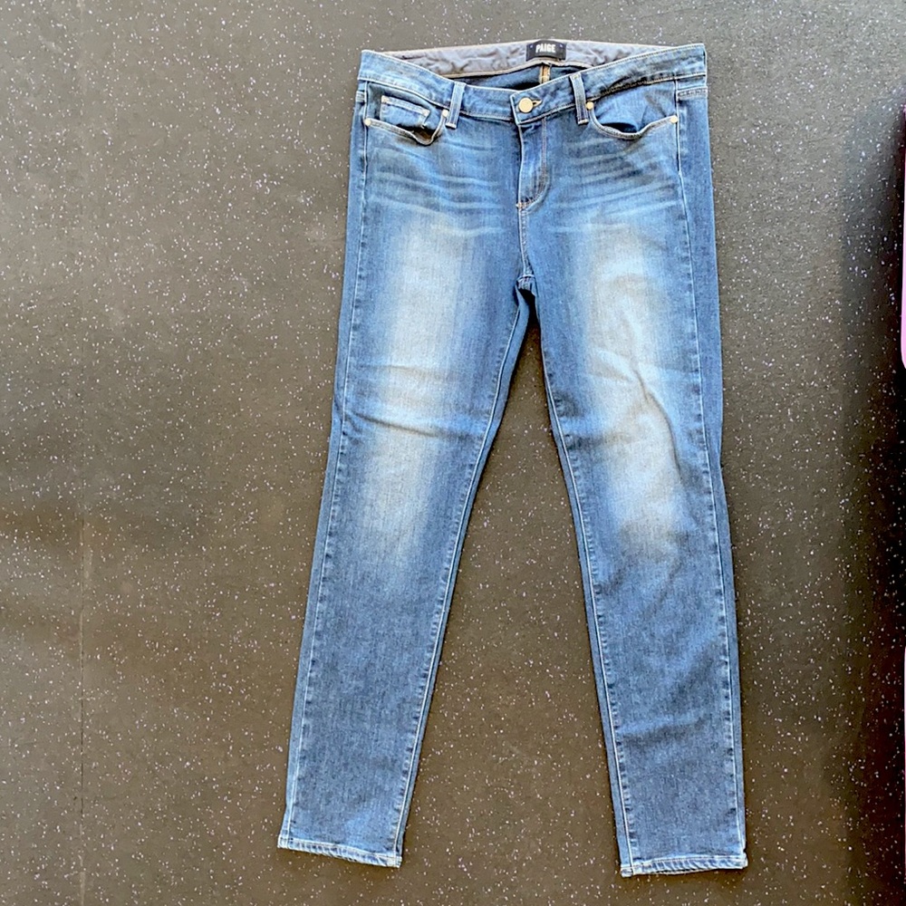 Paige Jeans size 32 Skyline Skinny